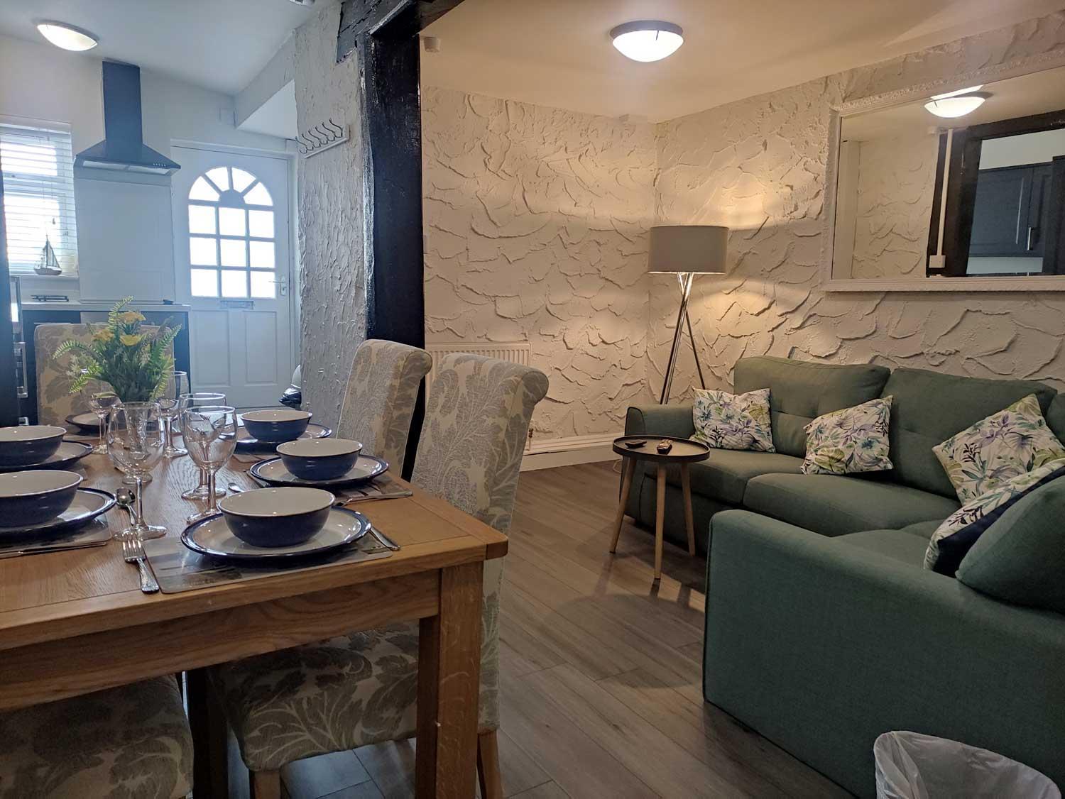 Smugglers Luxury Accommodation 谢林汉姆 外观 照片